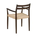 silla-de-madera-marrn-asiento-hkaPUKNj-0.webp